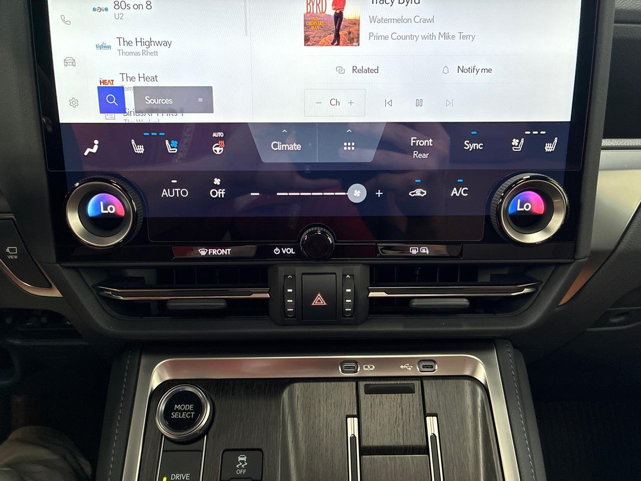 2026 Lexus GX550 Luxury, Captain's Chairs, Cold Area Pkg, Traffic Jam Assist, HUD, ML Sound Houston TX 2026 Lexus GX550 Luxury, Captain's Chairs, Cold Area Pkg, Traffic Jam Assist, HUD, ML Sound Houston TX