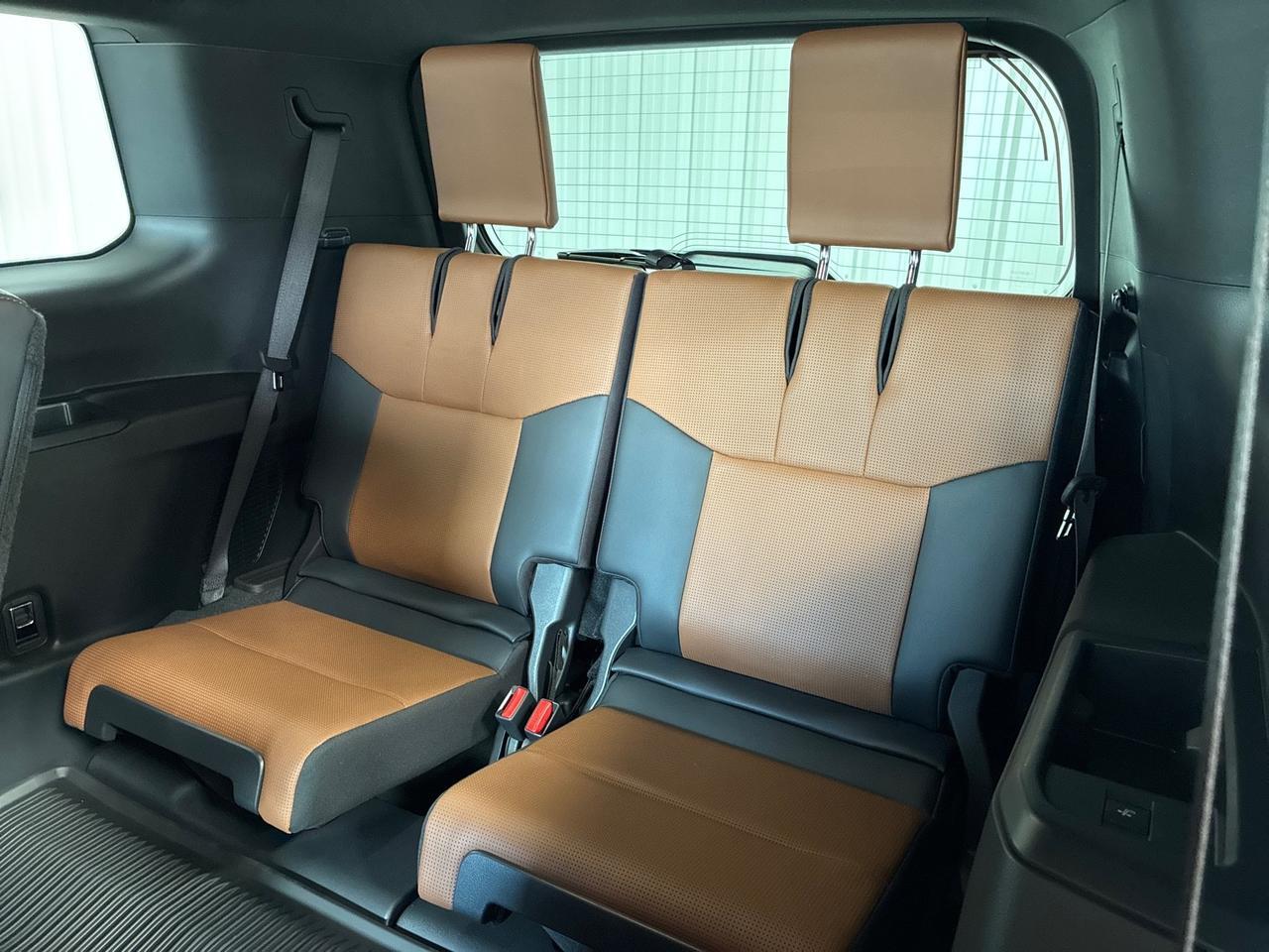 2026 Lexus GX550 Luxury, Captain's Chairs, Cold Area Pkg, Traffic Jam Assist, HUD, ML Sound Houston TX 2026 Lexus GX550 Luxury, Captain's Chairs, Cold Area Pkg, Traffic Jam Assist, HUD, ML Sound Houston TX
