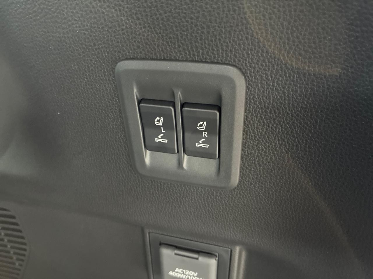 2026 Lexus GX550 Luxury+, Captain's Seats, Cold Area Pkg, Digital Key, HUD, Traffic Jam Assist Houston TX 2026 Lexus GX550 Luxury+, Captain's Seats, Cold Area Pkg, Digital Key, HUD, Traffic Jam Assist Houston TX