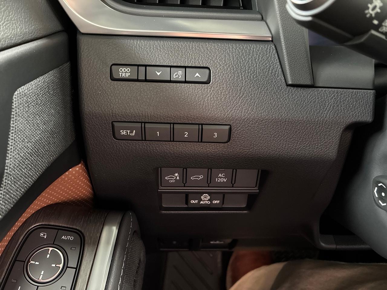 2026 Lexus GX550 Luxury+, Captain's Seats, Cold Area Pkg, Digital Key, HUD, Traffic Jam Assist Houston TX 2026 Lexus GX550 Luxury+, Captain's Seats, Cold Area Pkg, Digital Key, HUD, Traffic Jam Assist Houston TX