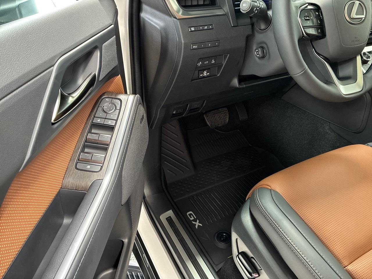 2026 Lexus GX550 Luxury+, Captain's Seats, Cold Area Pkg, Digital Key, HUD, Traffic Jam Assist Houston TX 2026 Lexus GX550 Luxury+, Captain's Seats, Cold Area Pkg, Digital Key, HUD, Traffic Jam Assist Houston TX