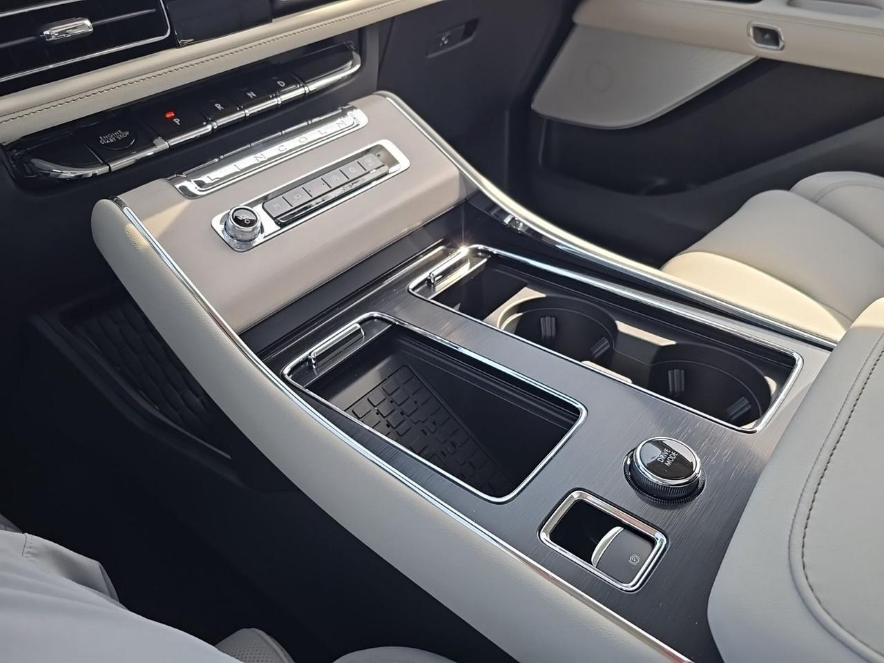 2026 Lincoln Aviator Reserve Watertown SD 2026 Lincoln Aviator Reserve Watertown SD