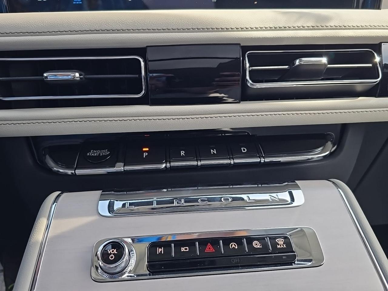 2026 Lincoln Aviator Reserve Watertown SD 2026 Lincoln Aviator Reserve Watertown SD
