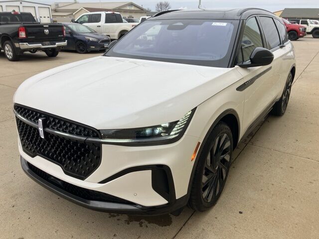 2026 Lincoln Nautilus Reserve Watertown SD 2026 Lincoln Nautilus Reserve Watertown SD