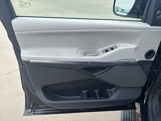 2026 Lincoln Navigator L Reserve Watertown SD 2026 Lincoln Navigator L Reserve Watertown SD