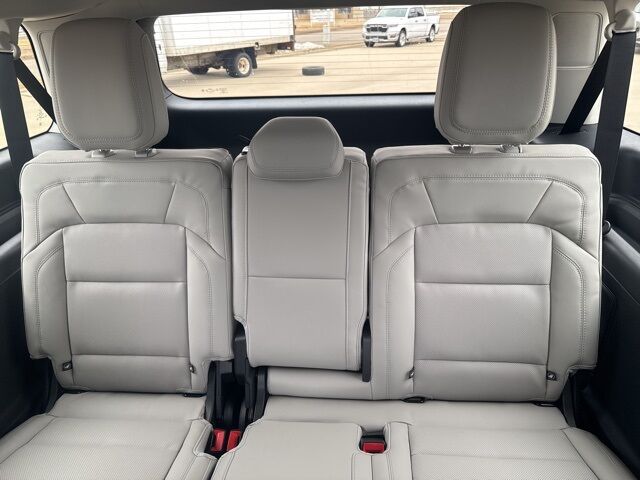 2026 Lincoln Navigator L Reserve Watertown SD 2026 Lincoln Navigator L Reserve Watertown SD