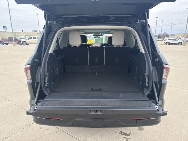 2026 Lincoln Navigator L Reserve Watertown SD 2026 Lincoln Navigator L Reserve Watertown SD