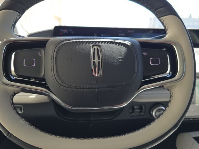 2026 Lincoln Navigator L Reserve Watertown SD 2026 Lincoln Navigator L Reserve Watertown SD