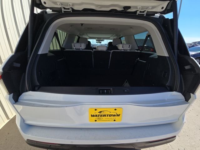 2026 Lincoln Navigator L Reserve Watertown SD 2026 Lincoln Navigator L Reserve Watertown SD