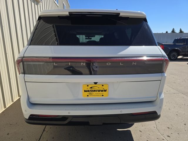 2026 Lincoln Navigator L Reserve Watertown SD 2026 Lincoln Navigator L Reserve Watertown SD