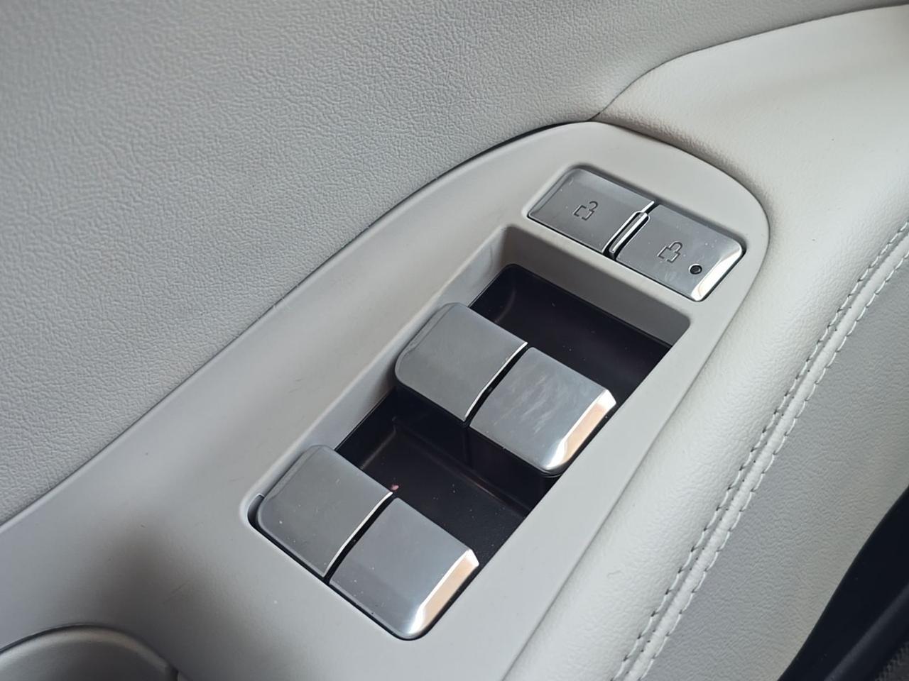 2026 Lincoln Navigator L Reserve Watertown SD 2026 Lincoln Navigator L Reserve Watertown SD