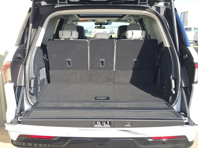 2026 Lincoln Navigator Reserve Watertown SD 2026 Lincoln Navigator Reserve Watertown SD