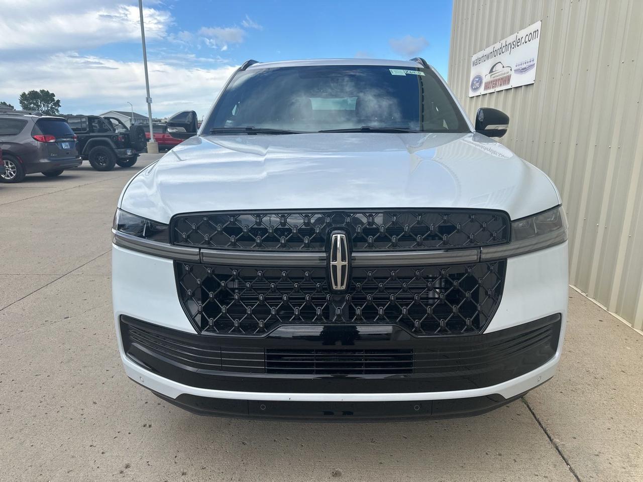 2026 Lincoln Navigator Reserve Watertown SD 2026 Lincoln Navigator Reserve Watertown SD