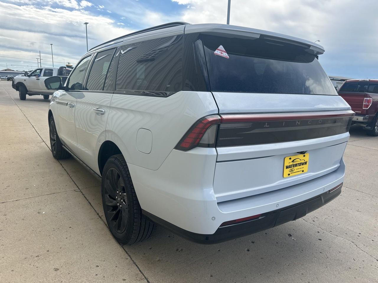 2026 Lincoln Navigator Reserve Watertown SD 2026 Lincoln Navigator Reserve Watertown SD