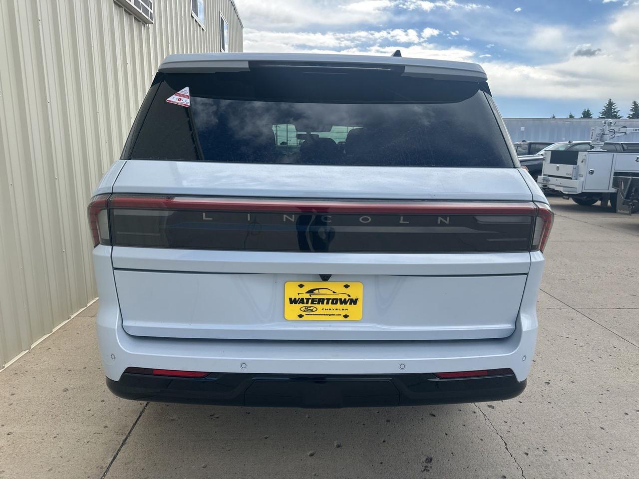 2026 Lincoln Navigator Reserve Watertown SD 2026 Lincoln Navigator Reserve Watertown SD