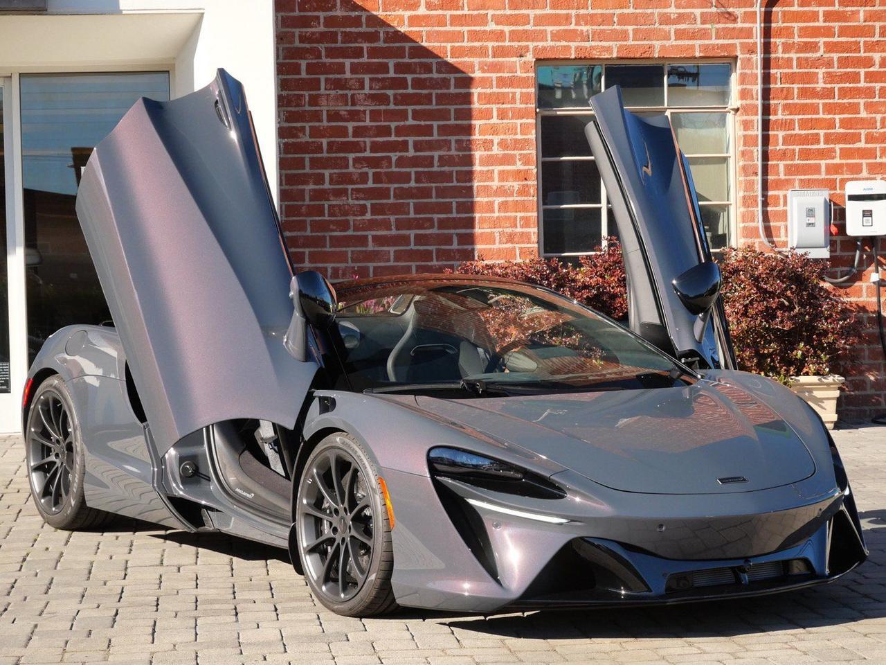 2026 McLaren Artura Performance Lawrence KS