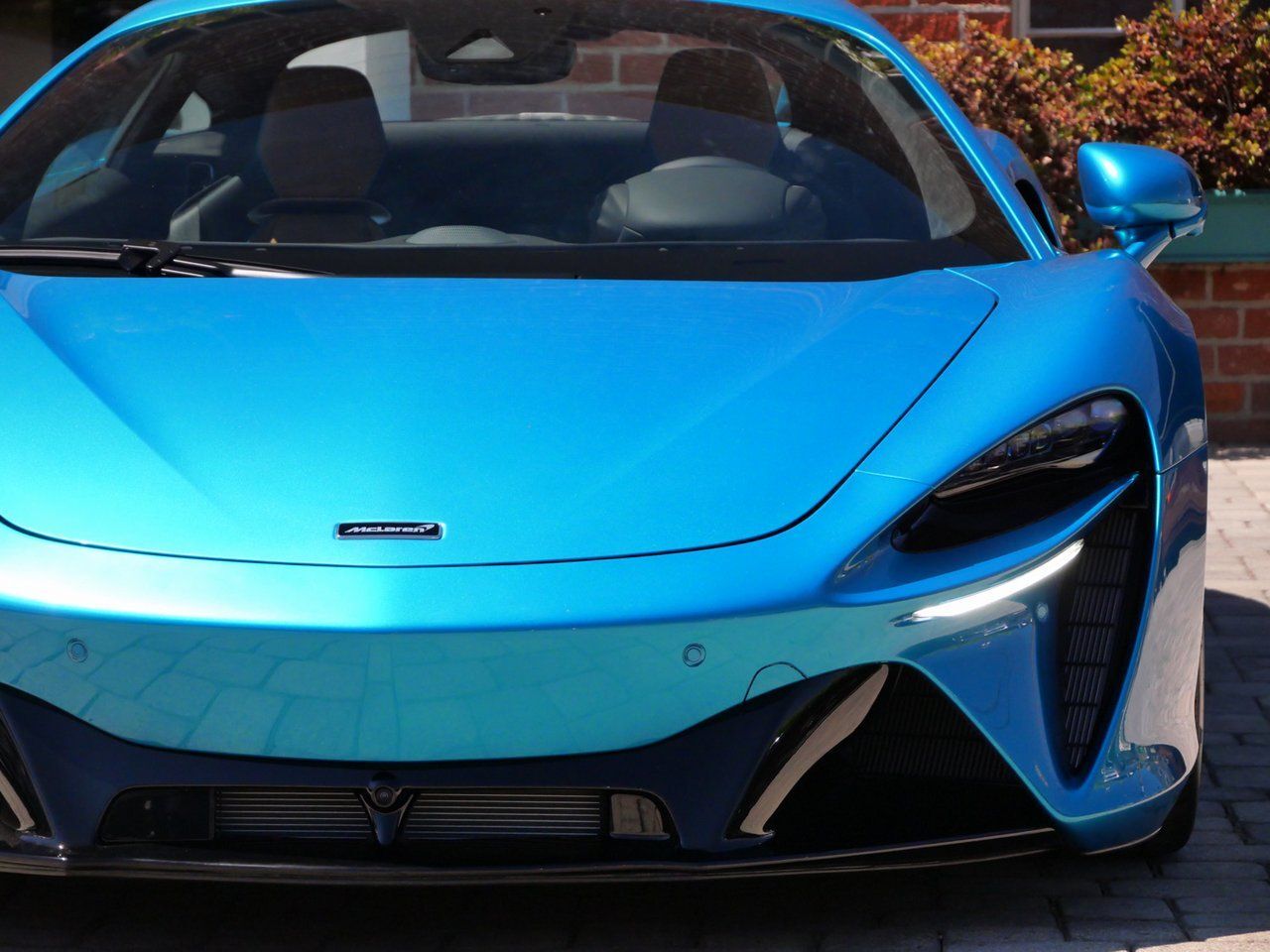 2026 McLaren Artura TechLux Lawrence KS