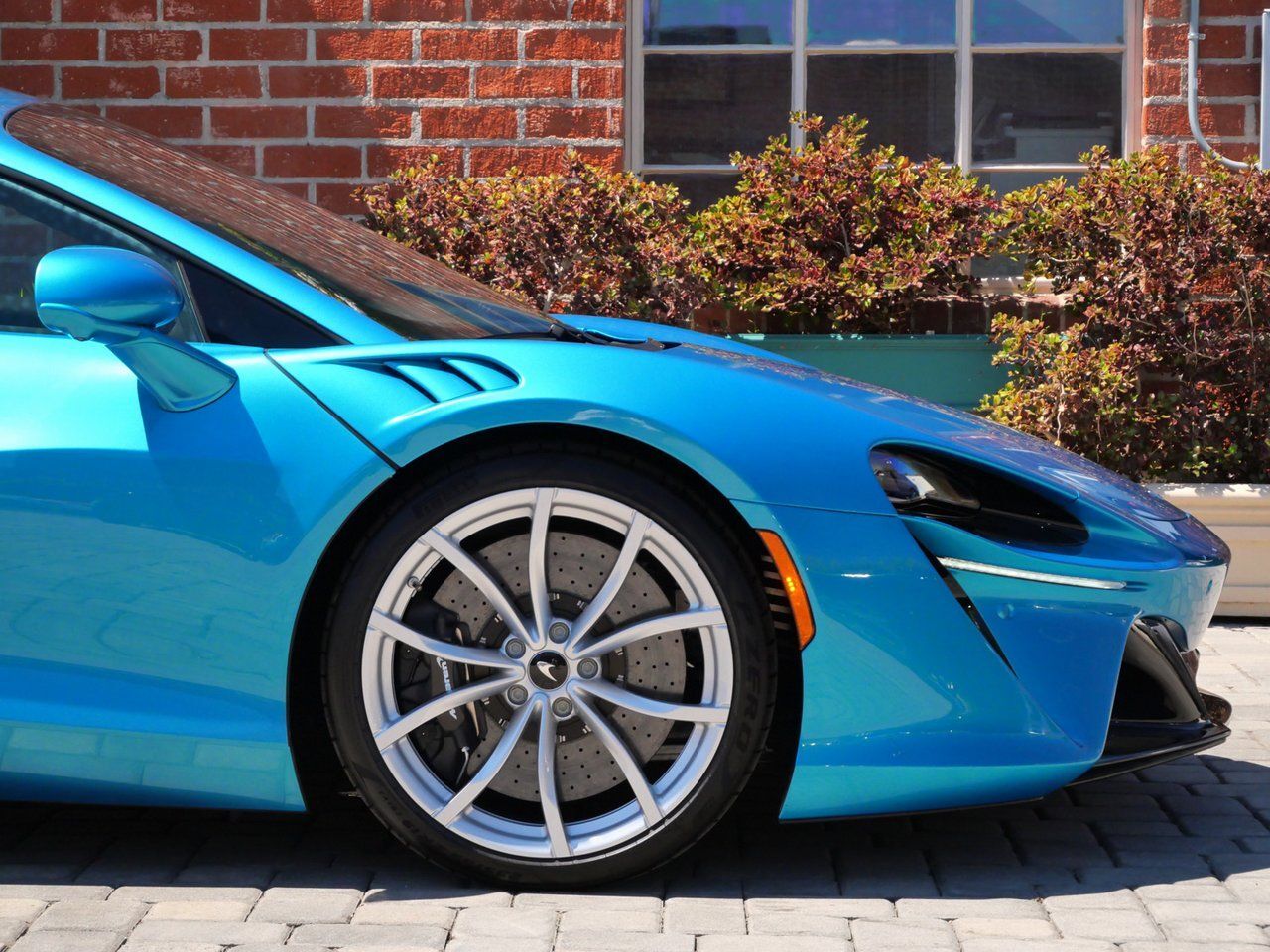 2026 McLaren Artura TechLux Lawrence KS