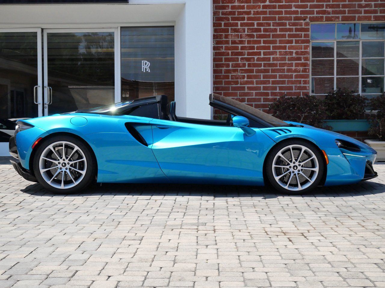 2026 McLaren Artura TechLux