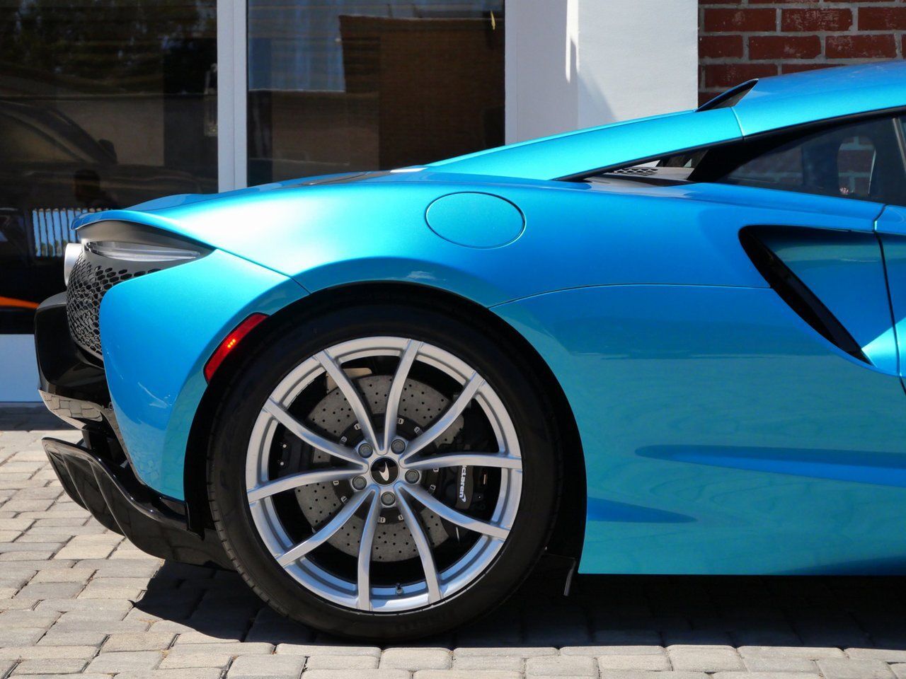 2026 McLaren Artura TechLux Lawrence KS