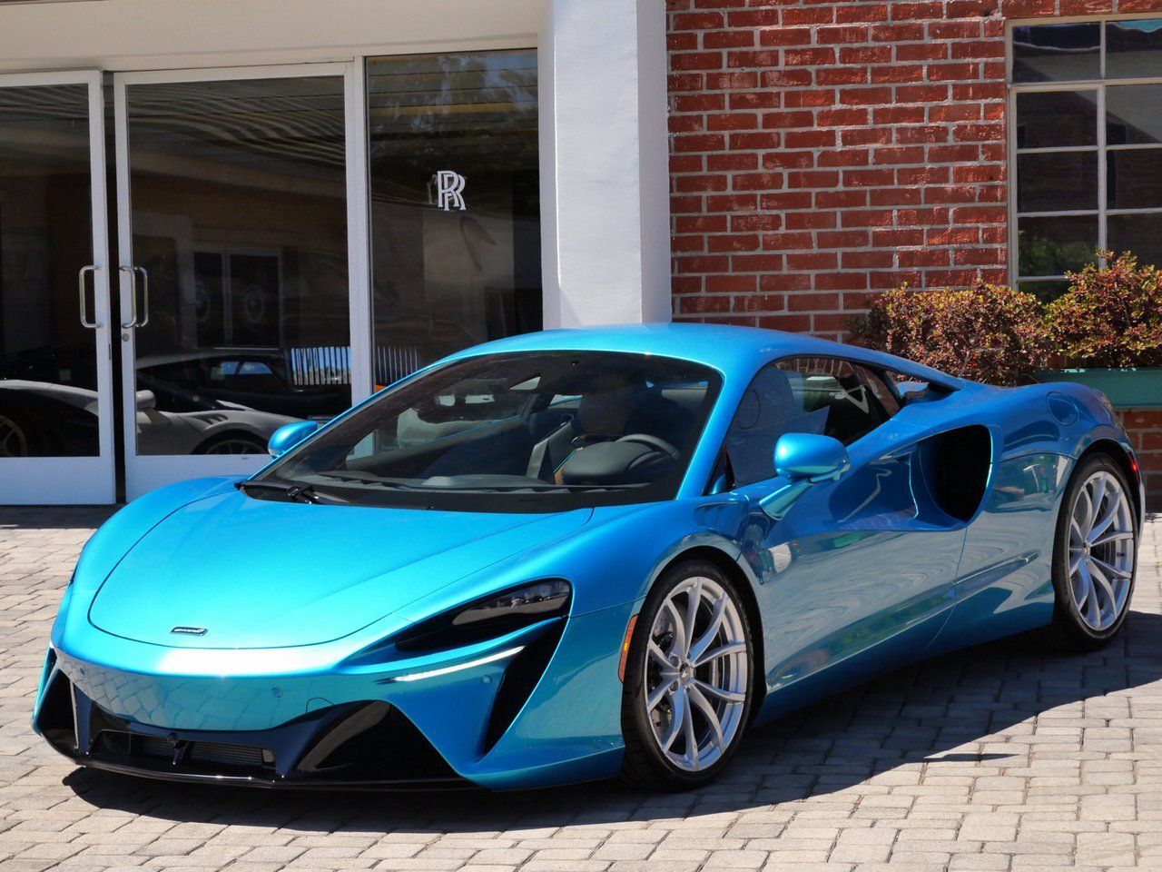 2026 McLaren Artura TechLux Lawrence KS