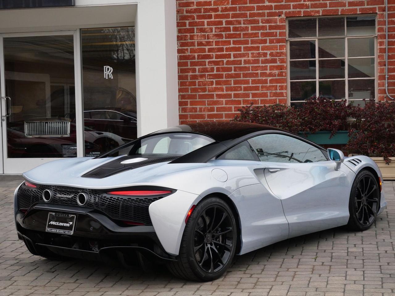 2026 McLaren Artura TechLux Lawrence KS