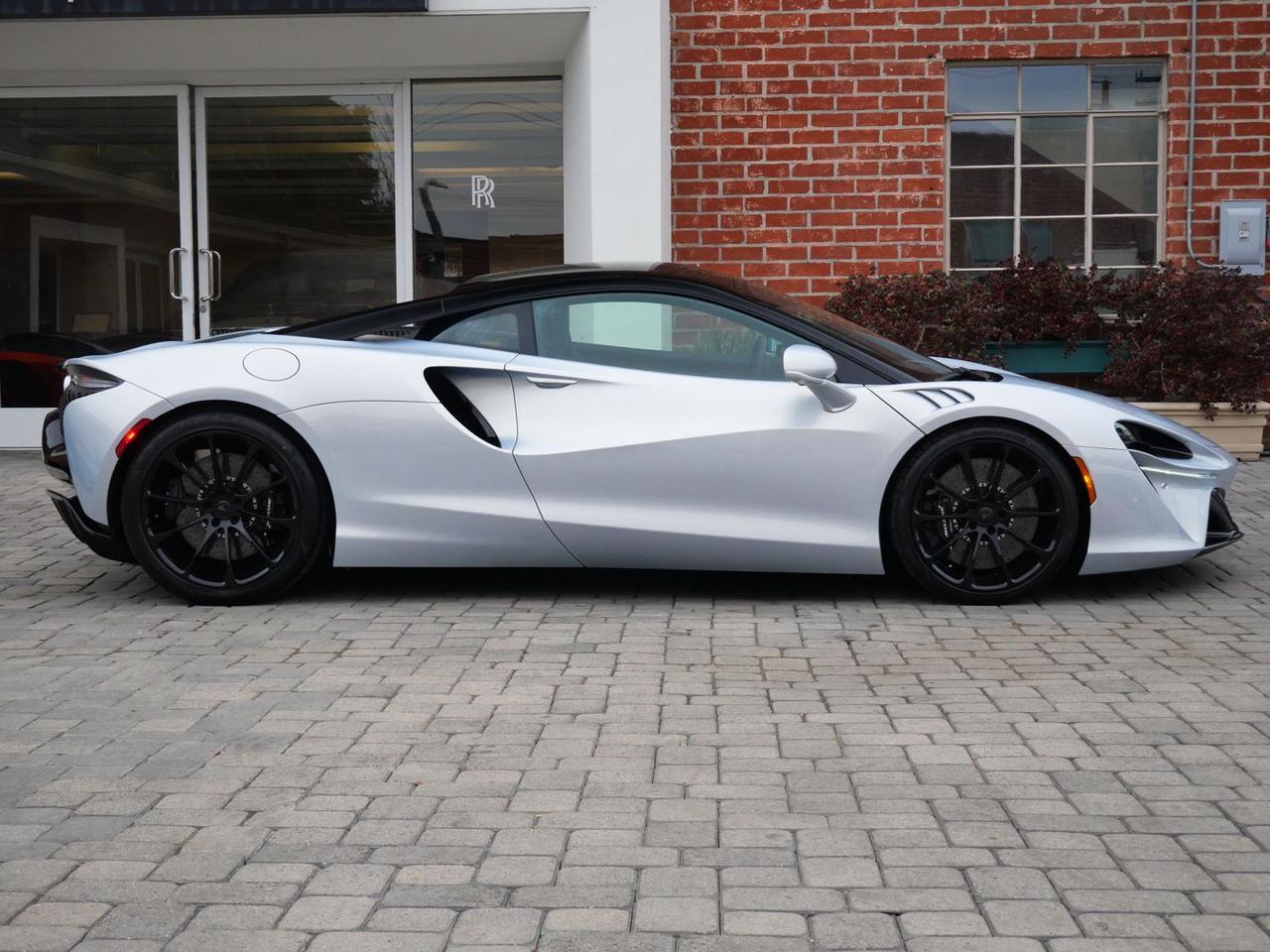 2026 McLaren Artura TechLux Lawrence KS