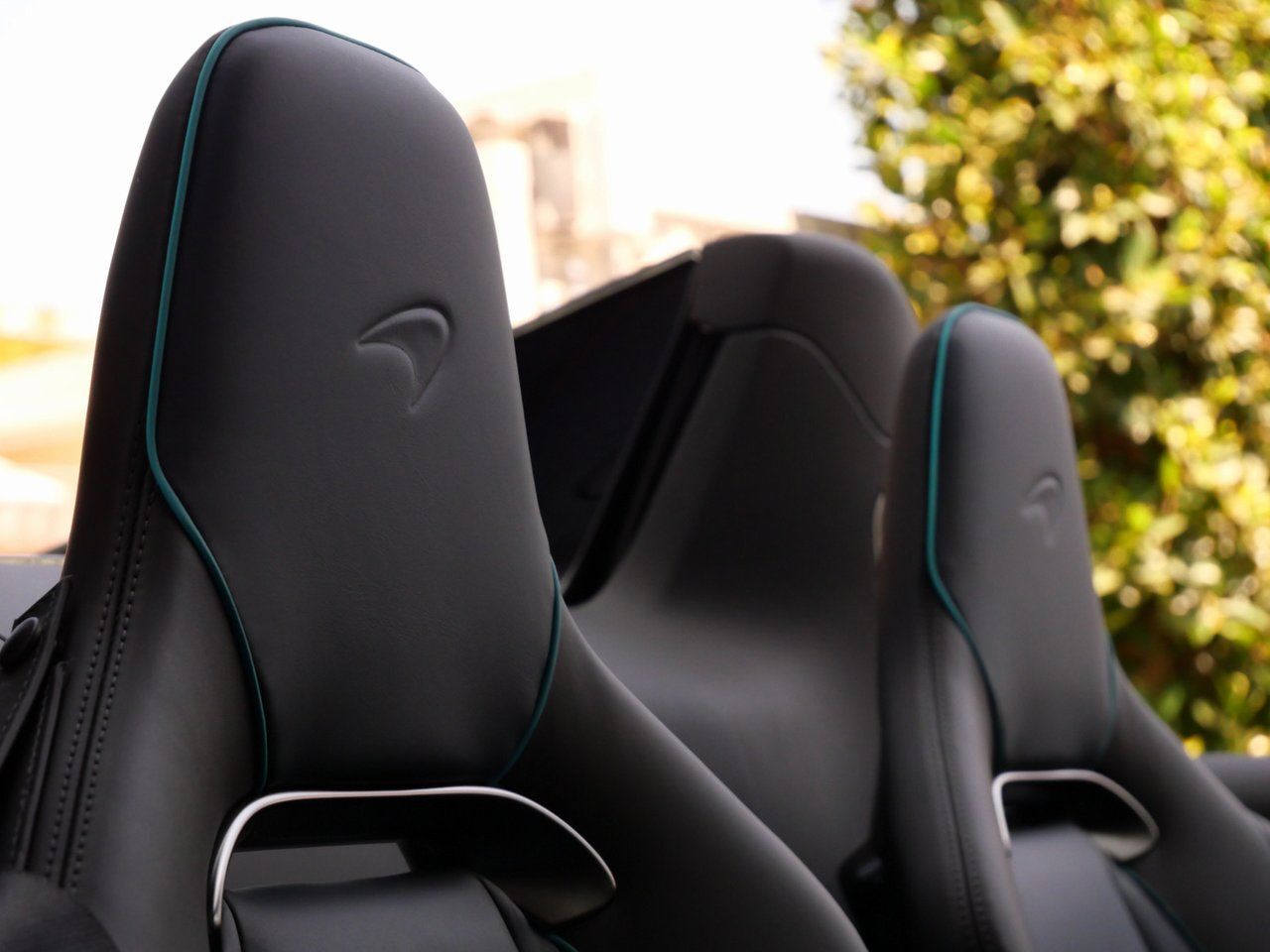 2026 McLaren Artura TechLux Lawrence KS