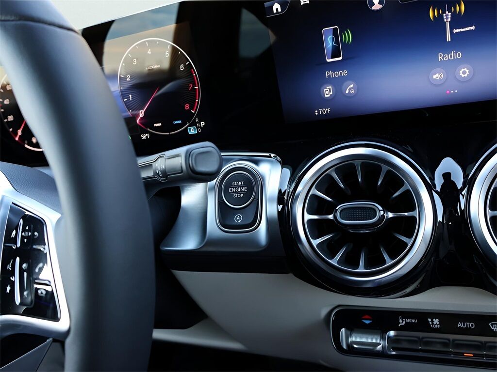 2026 Mercedes-Benz GLB GLB 250 San Clemente CA