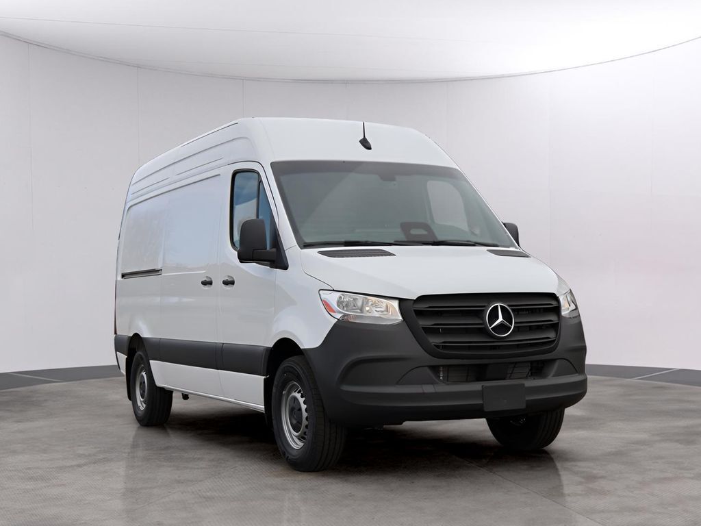 2026 Mercedes-Benz Sprinter 2500 Cargo 144 WB