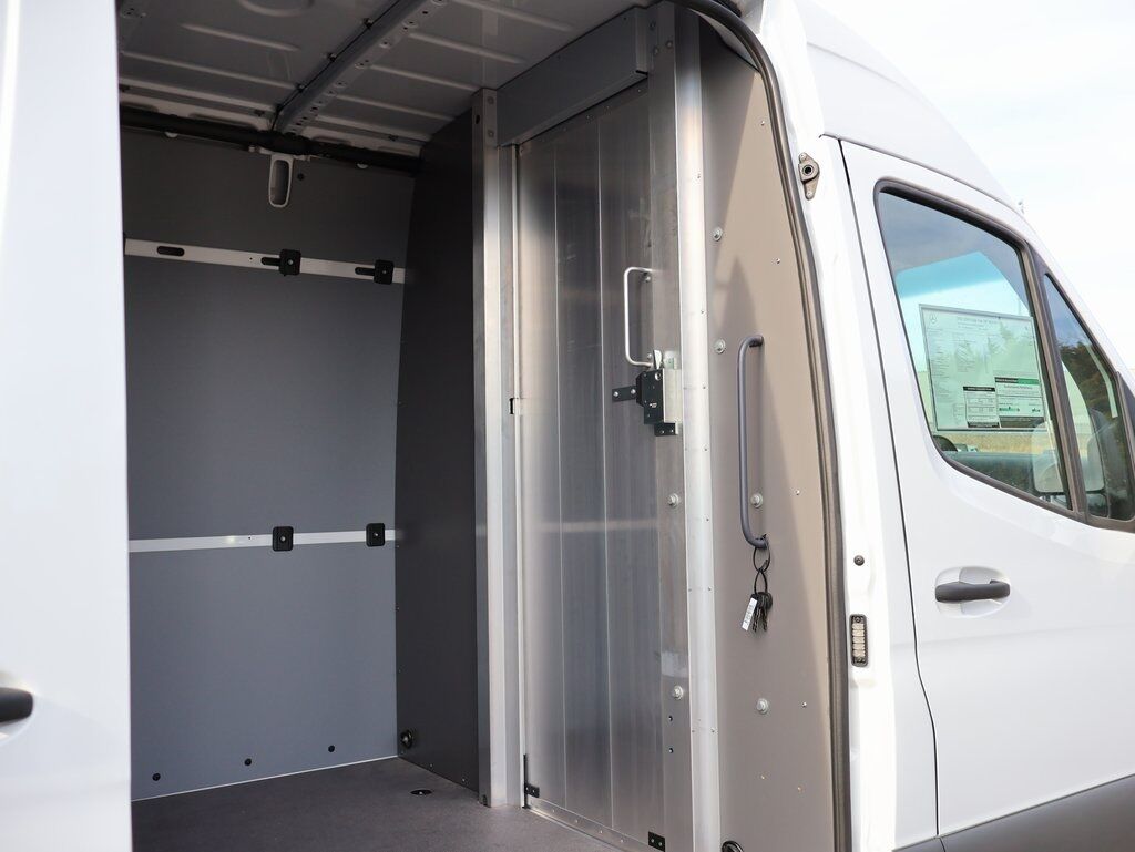 2026 Mercedes-Benz Sprinter 2500 Cargo 144 WB San Clemente CA