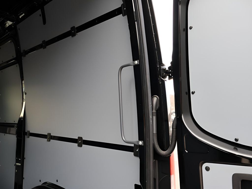 2026 Mercedes-Benz Sprinter 2500 Cargo 144 WB San Clemente CA