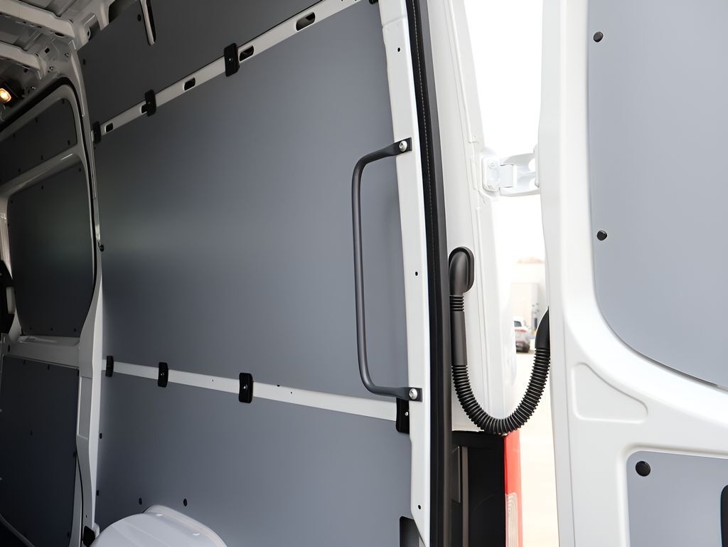 2026 Mercedes-Benz Sprinter 2500 Cargo 144 WB San Clemente CA