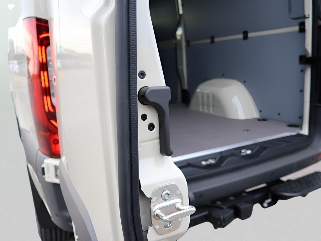 2026 Mercedes-Benz Sprinter 2500 Cargo 144 WB San Clemente CA