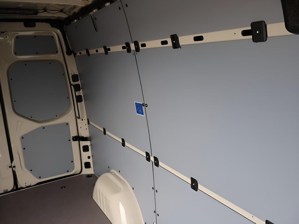 2026 Mercedes-Benz Sprinter 2500 Cargo 144 WB San Clemente CA