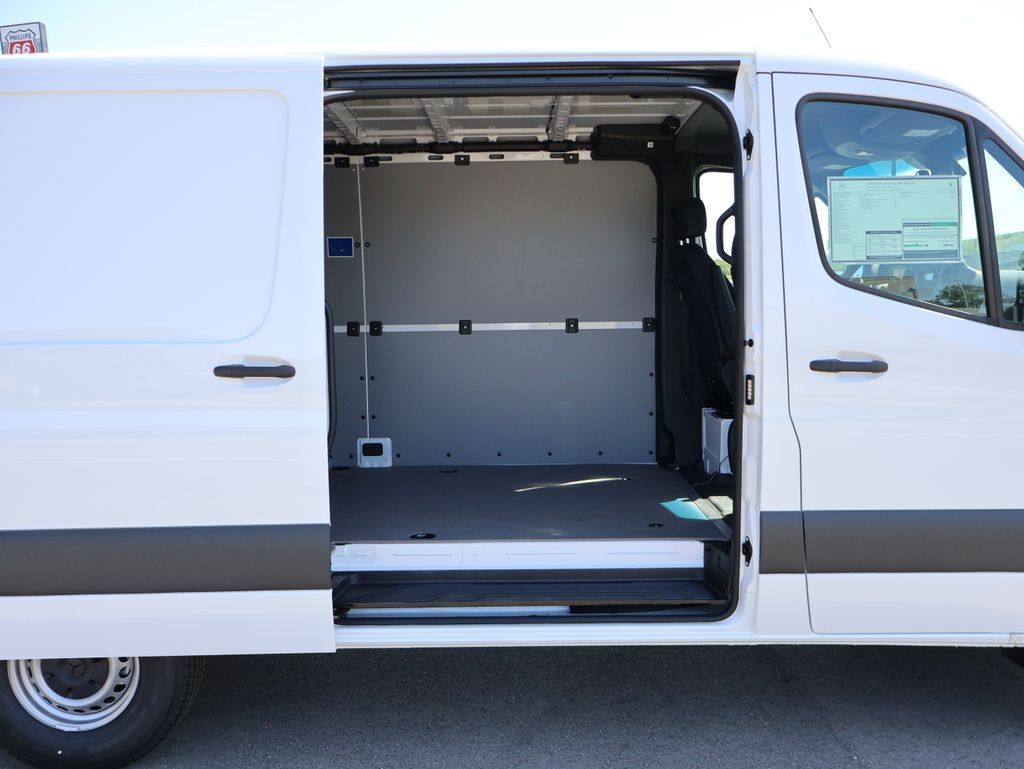 2026 Mercedes-Benz Sprinter 2500 Cargo 144 WB San Clemente CA