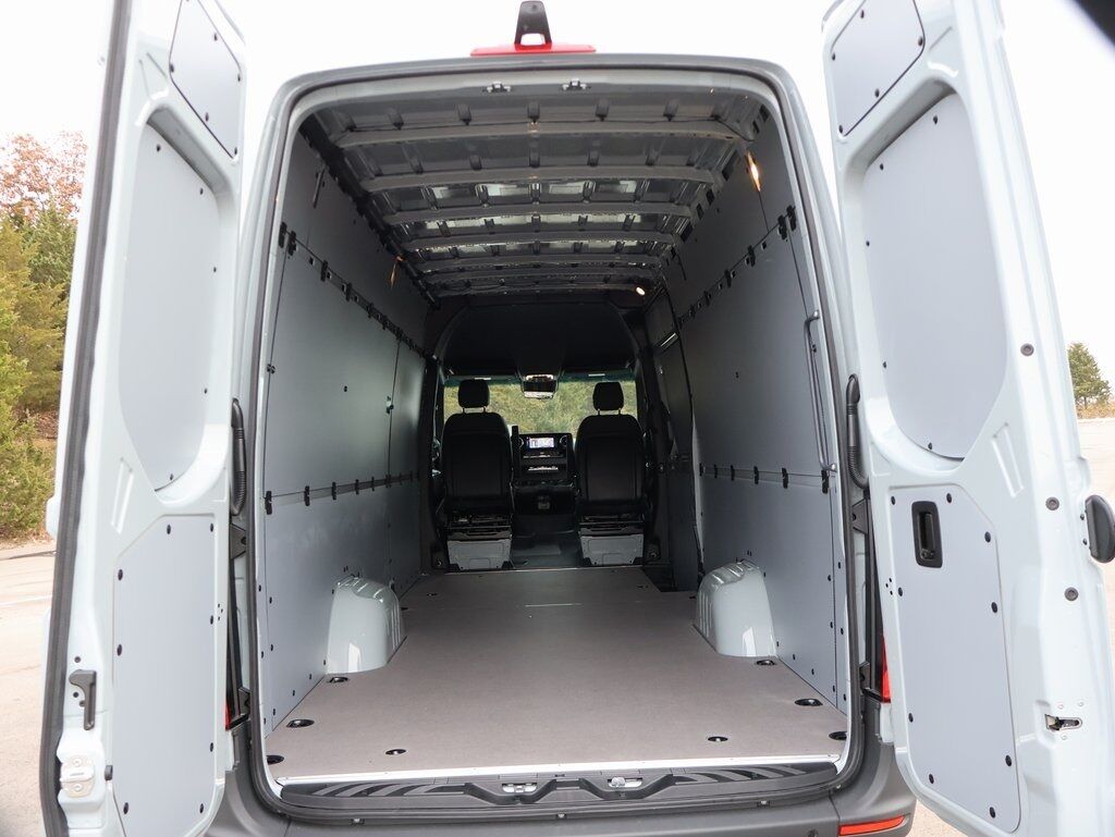 2026 Mercedes-Benz Sprinter 2500 Cargo 170 WB Extended San Clemente CA