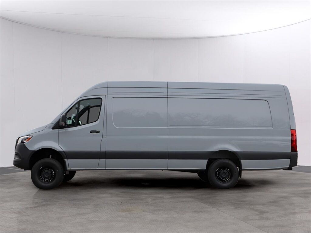 2026 Mercedes-Benz Sprinter 2500 Cargo 170 WB Extended San Clemente CA