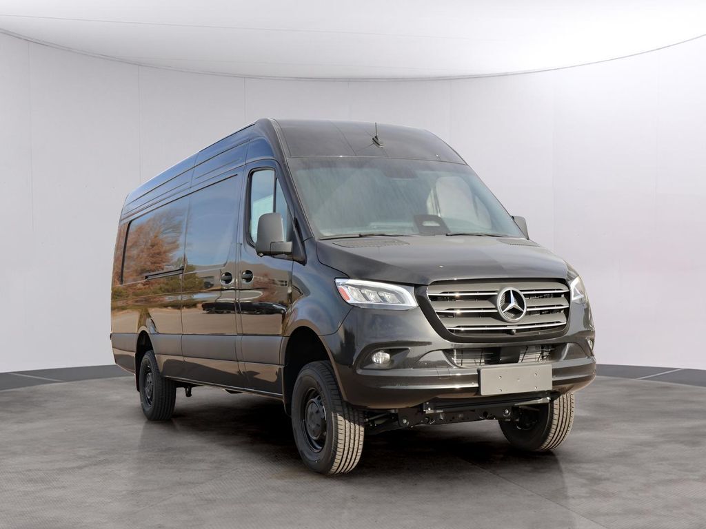 2026 Mercedes-Benz Sprinter 2500 Cargo 170 WB