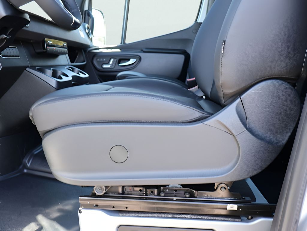 2026 Mercedes-Benz Sprinter 2500 Passenger 144 WB San Clemente CA