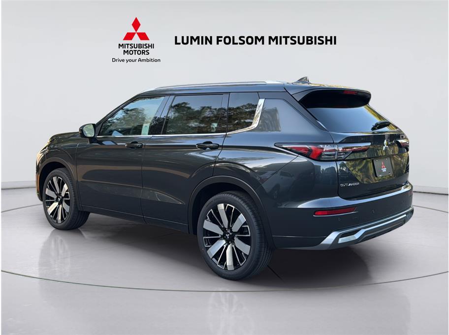 2026 Mitsubishi Outlander SEL Sport Utility 4D 2026 Mitsubishi Outlander SEL Sport Utility 4D