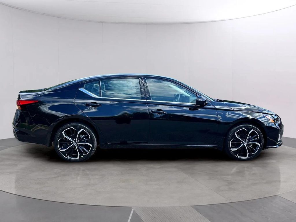 2026 Nissan Altima 2.5 SR