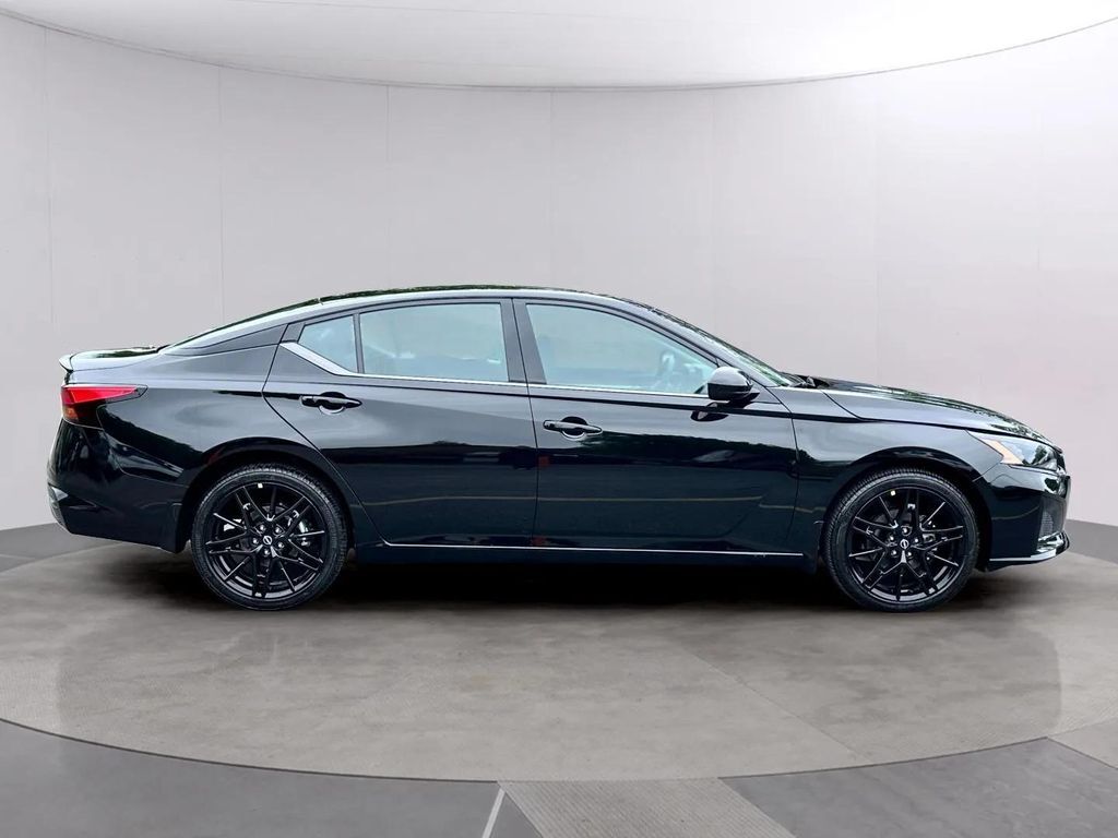2026 Nissan Altima 2.5 SR