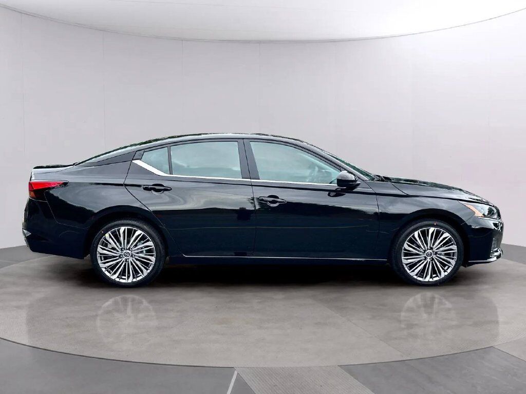 2026 Nissan Altima 2.5 SV