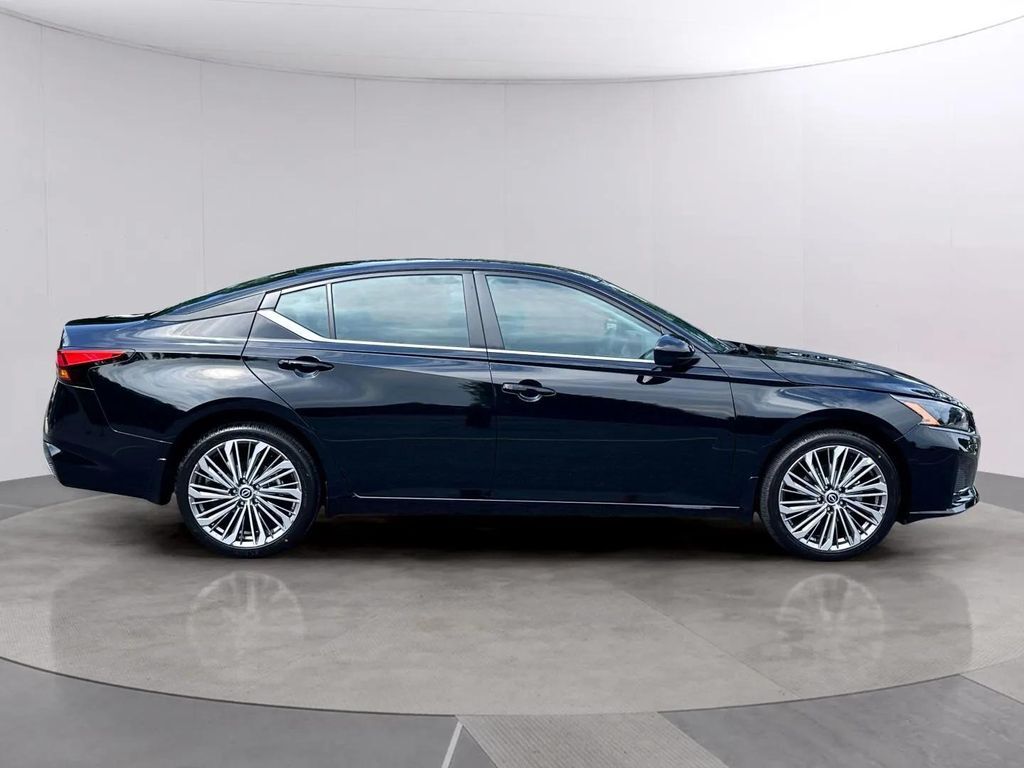 2026 Nissan Altima 2.5 SV