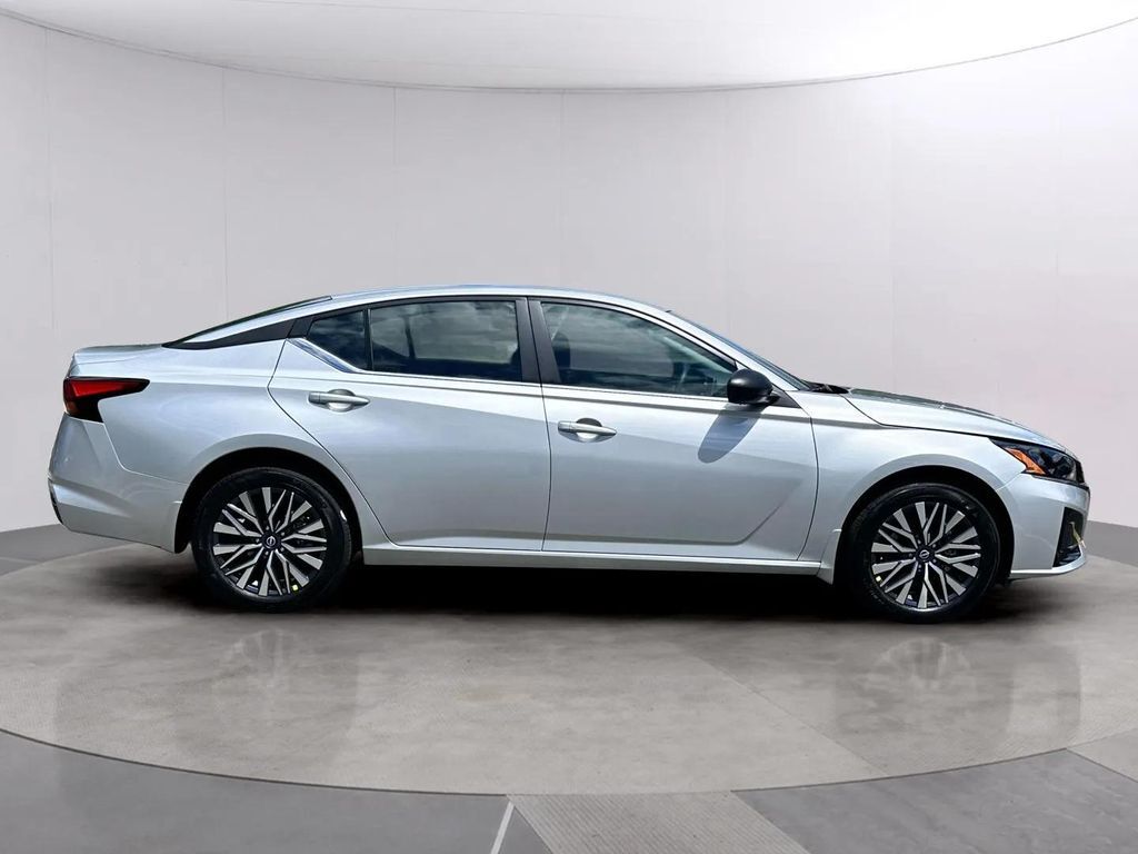 2026 Nissan Altima 2.5 SV