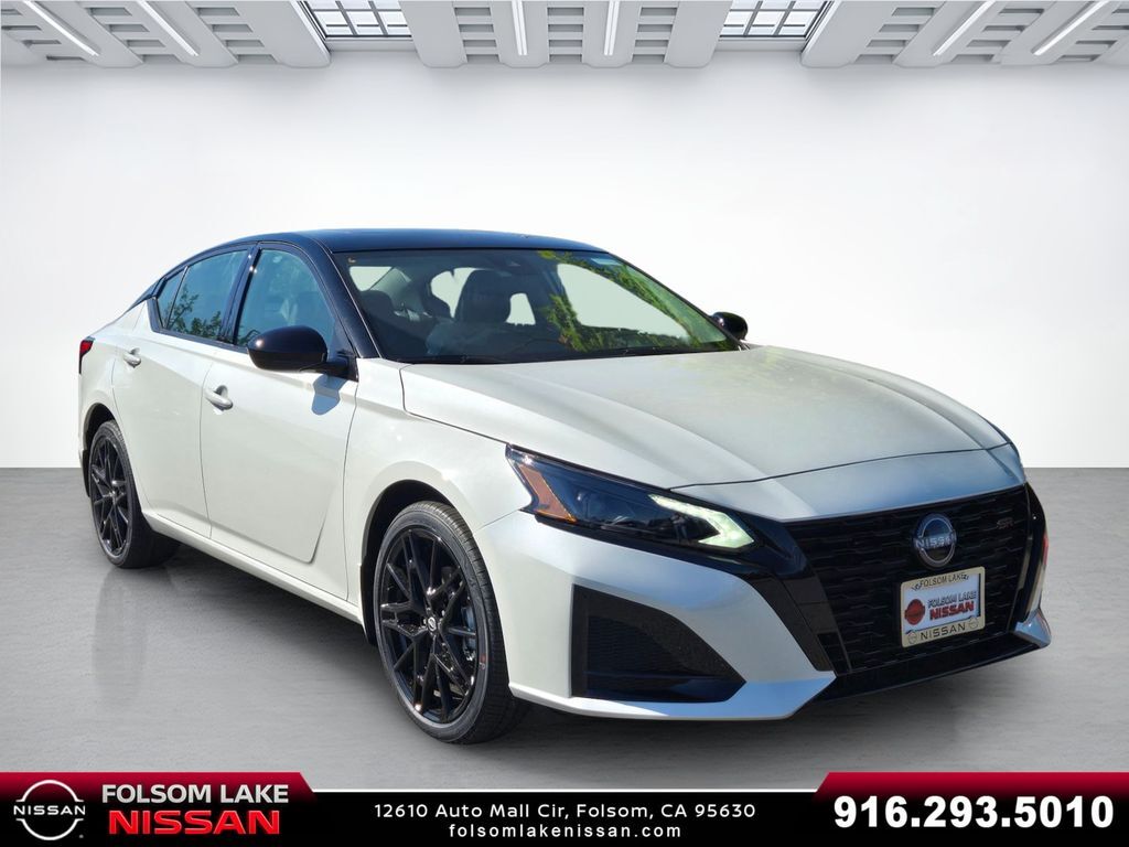 2026 Nissan Altima SR 2026 Nissan Altima SR
