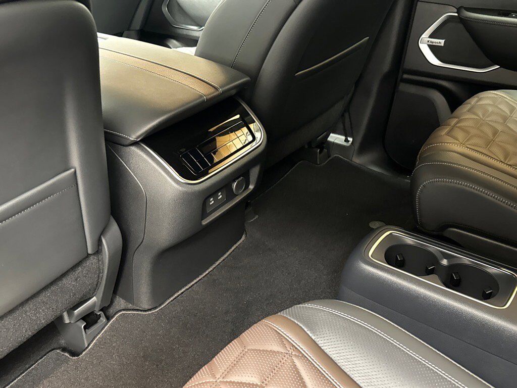 2026 Nissan Armada Platinum Johnson City TN 2026 Nissan Armada Platinum Johnson City TN