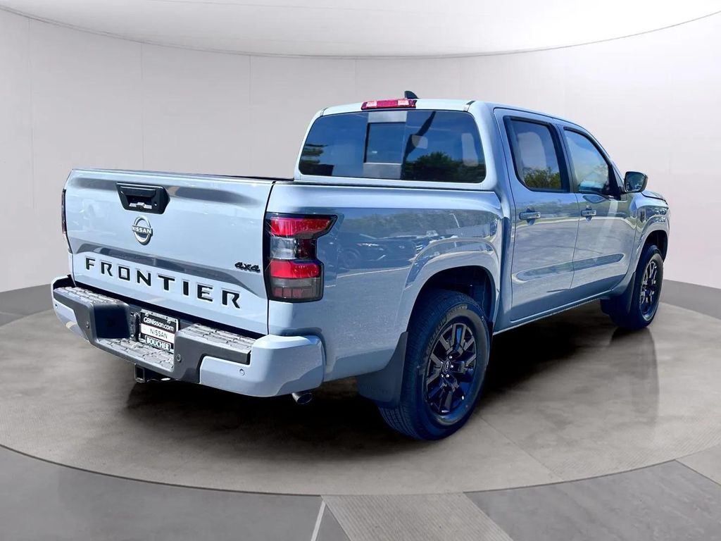 2026 Nissan Frontier SV
