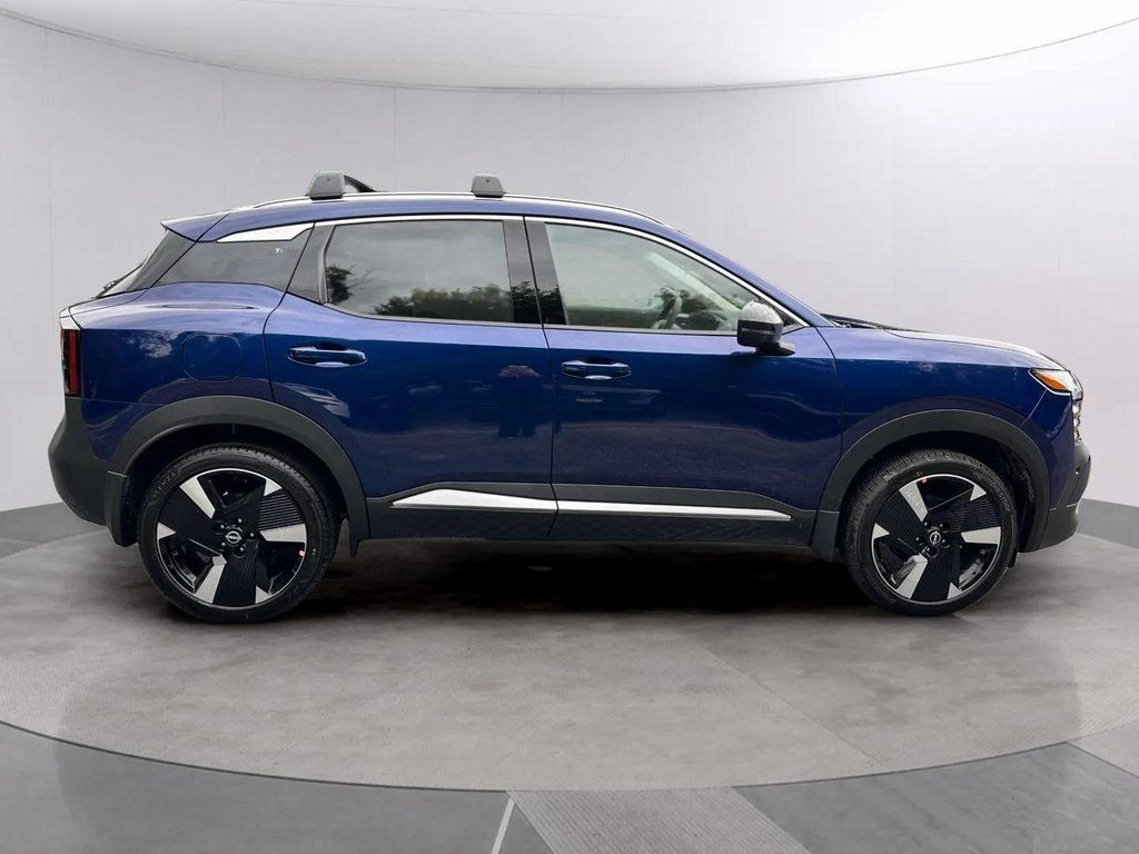 2026 Nissan Kicks SR w/Cold Weather Pkg